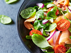 Smoked Salmon & Spinach Salad Recipe